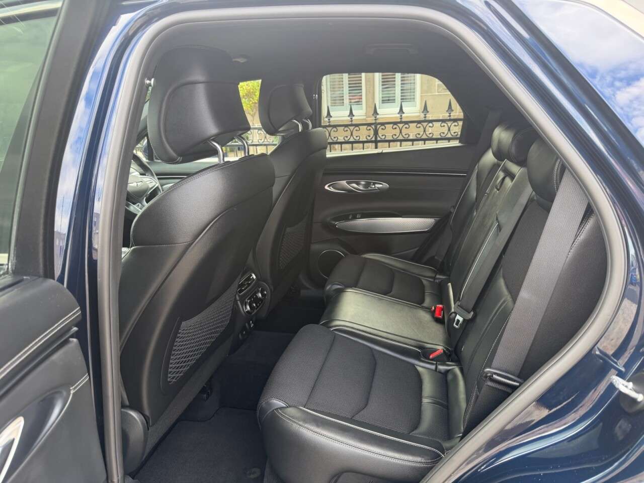 2021 GENESIS GV70 2021 GENESIS GV70