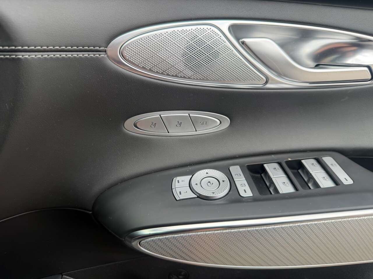 2021 GENESIS GV70 2021 GENESIS GV70