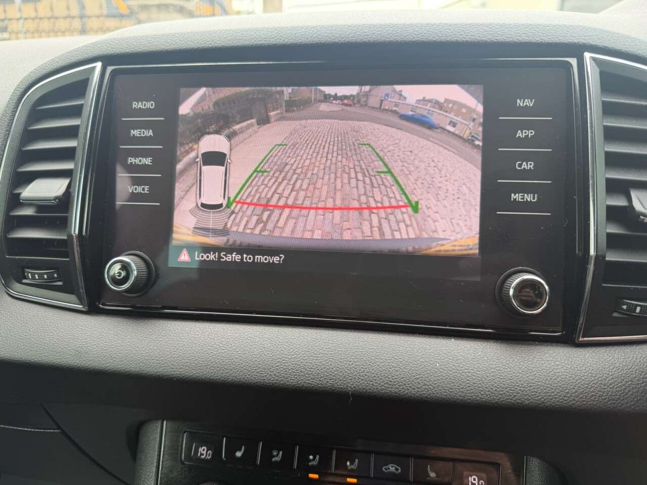 2018 SKODA KAROQ 2018 SKODA KAROQ