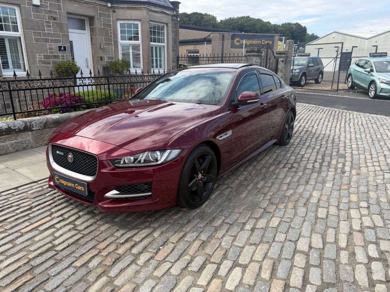 A 2016 JAGUAR XE 2.0d R-Sport Saloon 4dr Diesel Manual Euro 6 (s/s) (180 ps) A 2016 JAGUAR XE 2.0d R-Sport Saloon 4dr Diesel Manual Euro 6 (s/s) (180 ps)