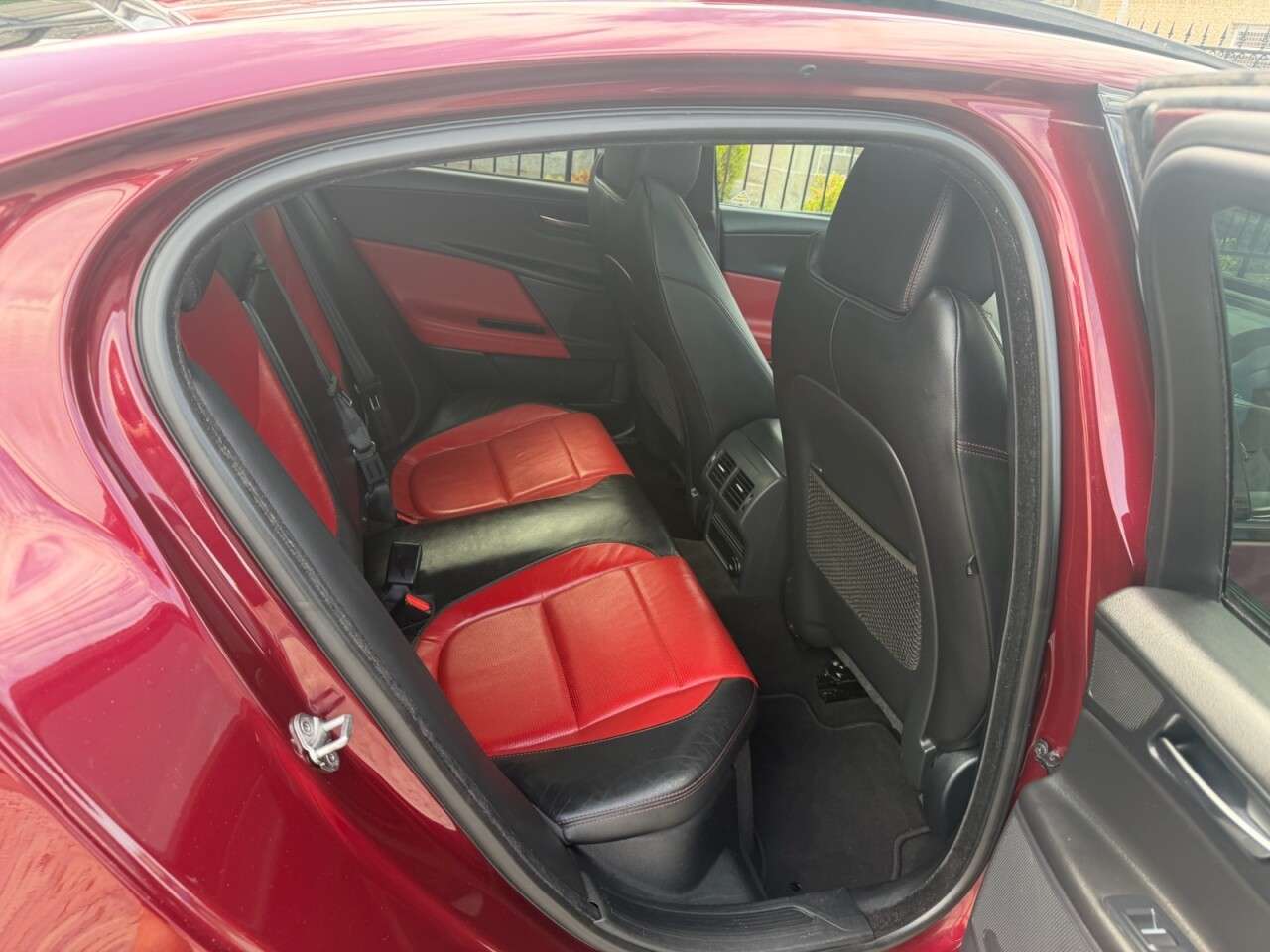 2016 JAGUAR XE 2016 JAGUAR XE