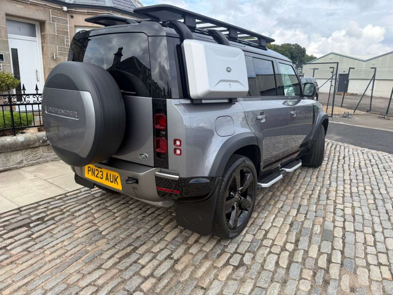 2023 LAND ROVER DEFENDER 110 2023 LAND ROVER DEFENDER 110