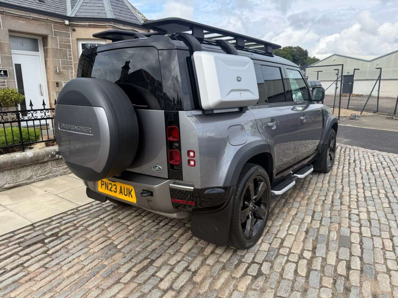 2023 LAND ROVER DEFENDER 110 2023 LAND ROVER DEFENDER 110