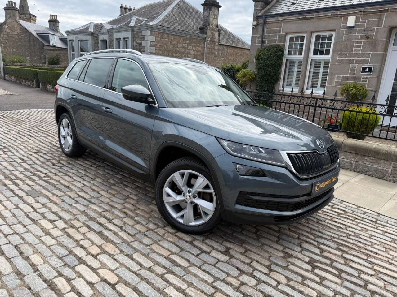 A 2017 SKODA KODIAQ 2.0 TDI Edition SUV 5dr Diesel DSG 4WD Euro 6 (s/s) (7 Seat) (190 ps) A 2017 SKODA KODIAQ 2.0 TDI Edition SUV 5dr Diesel DSG 4WD Euro 6 (s/s) (7 Seat) (190 ps)