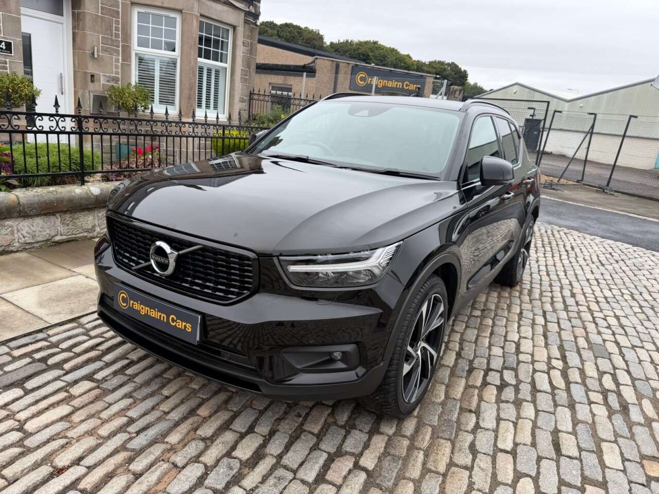 2019 VOLVO XC40 2019 VOLVO XC40