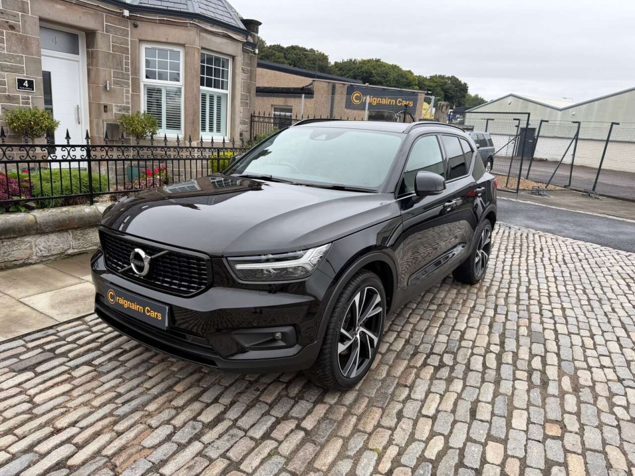 2019 VOLVO XC40 2019 VOLVO XC40