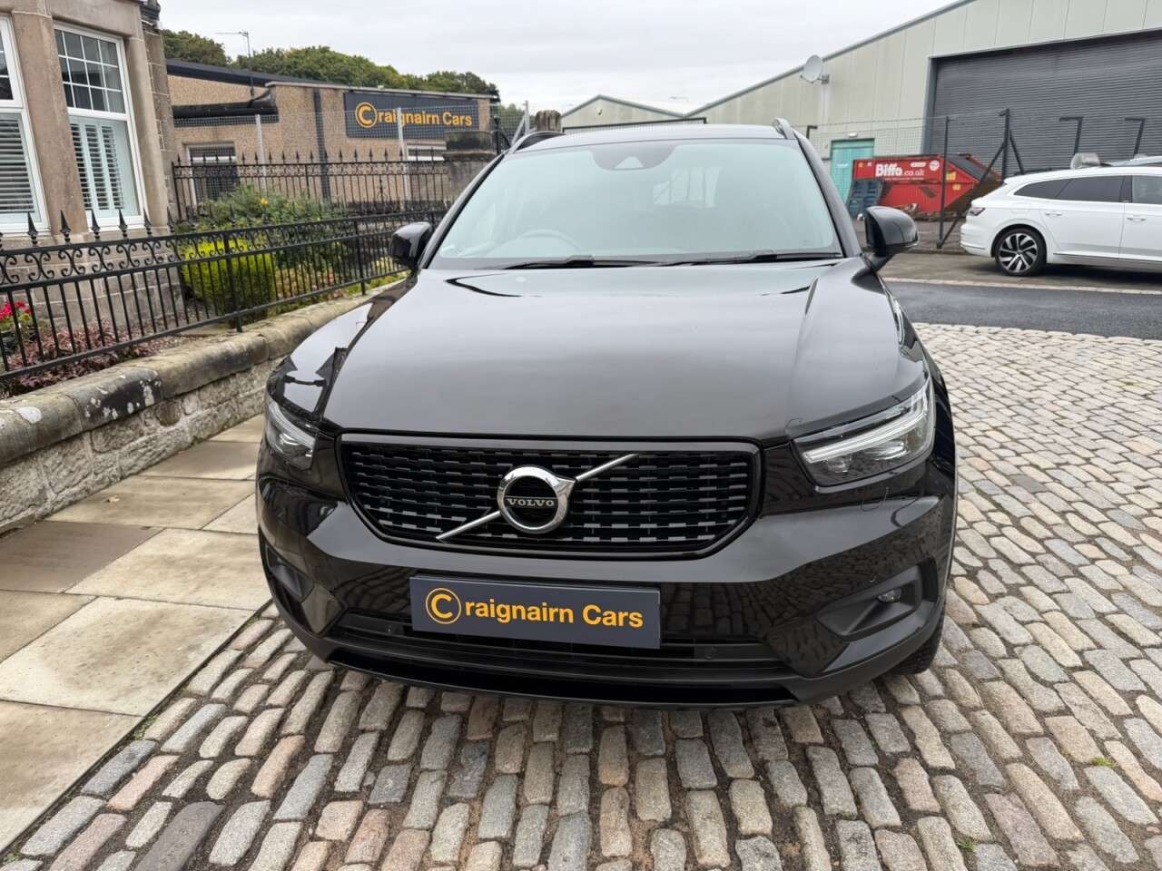 2019 VOLVO XC40 2019 VOLVO XC40