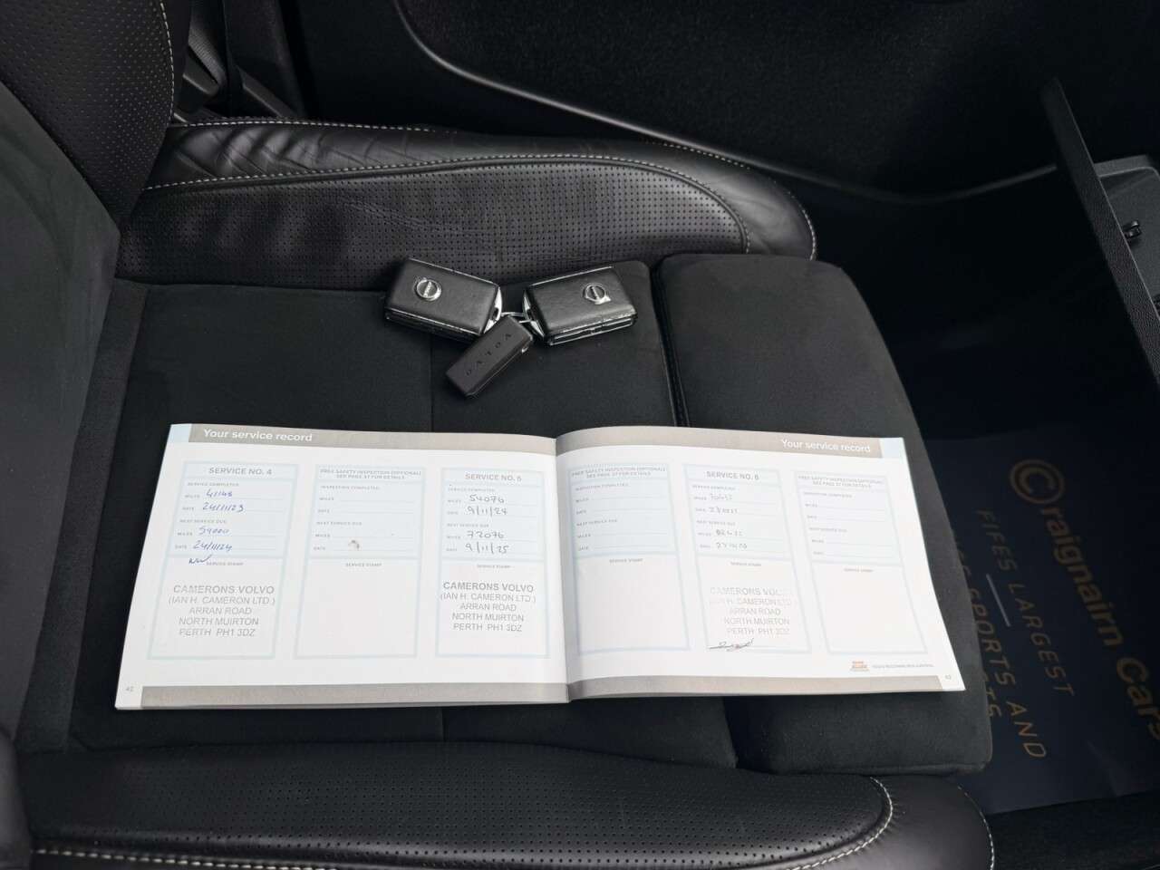 2019 VOLVO XC40 2019 VOLVO XC40