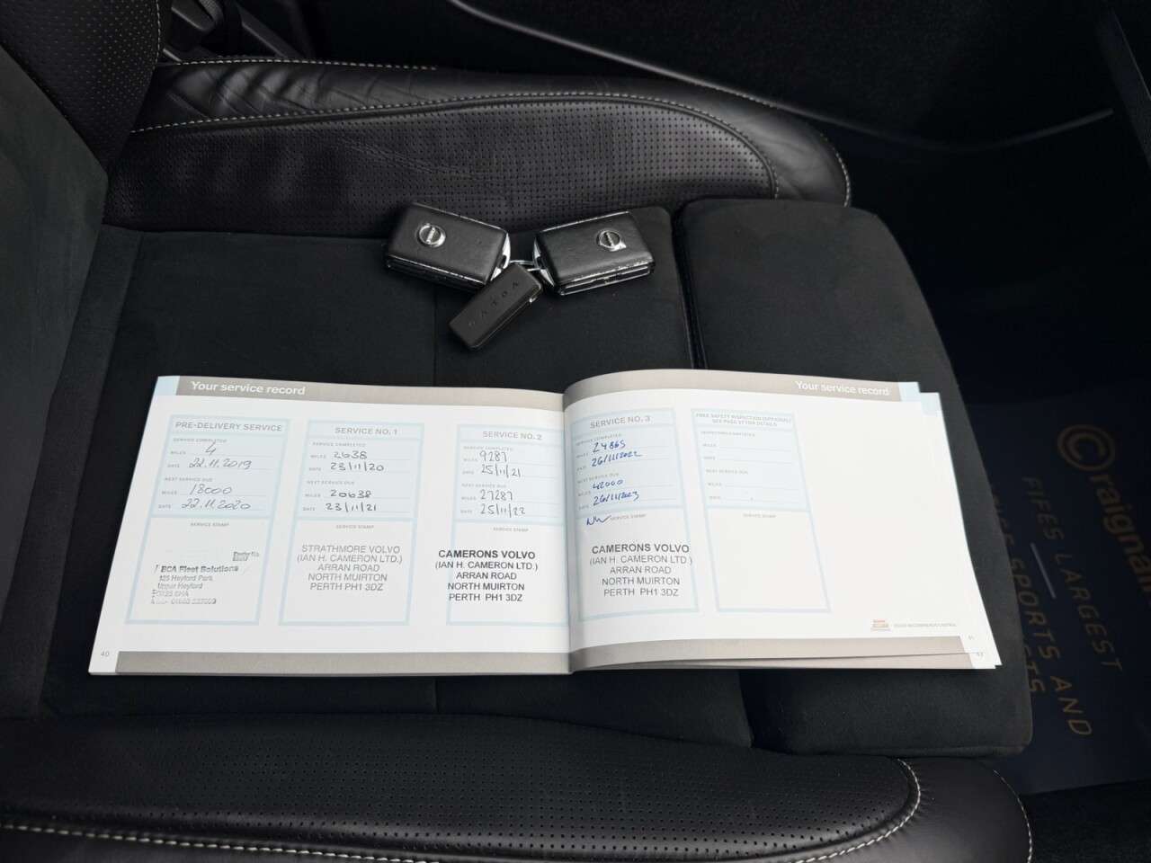 2019 VOLVO XC40 2019 VOLVO XC40