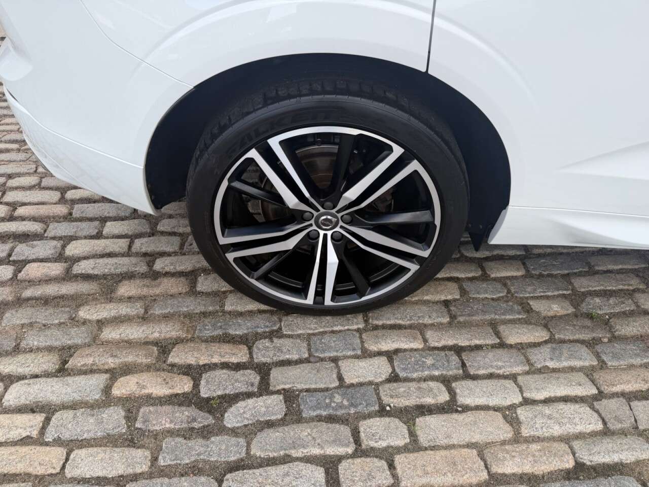 2018 VOLVO XC60 2018 VOLVO XC60
