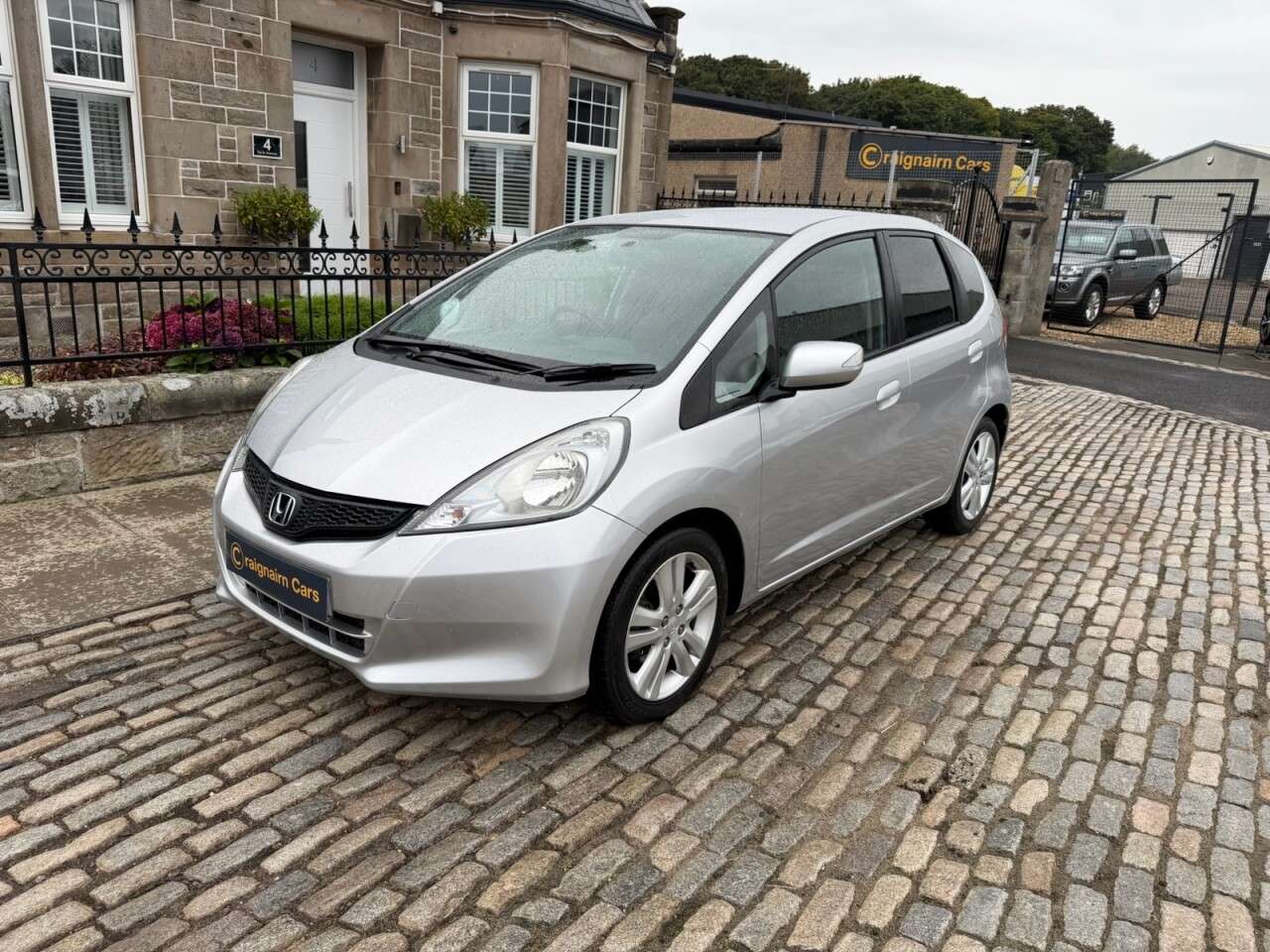 A 2014 HONDA JAZZ 1.4 i-VTEC ES Plus T Hatchback 5dr Petrol CVT Euro 5 (99 ps) A 2014 HONDA JAZZ 1.4 i-VTEC ES Plus T Hatchback 5dr Petrol CVT Euro 5 (99 ps)