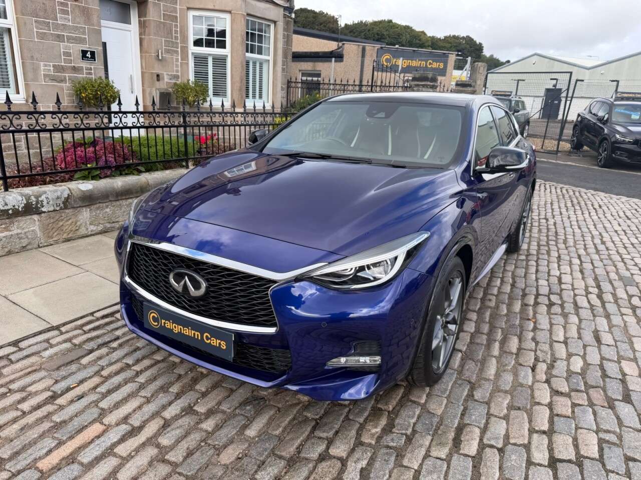 2019 INFINITI Q30 2019 INFINITI Q30