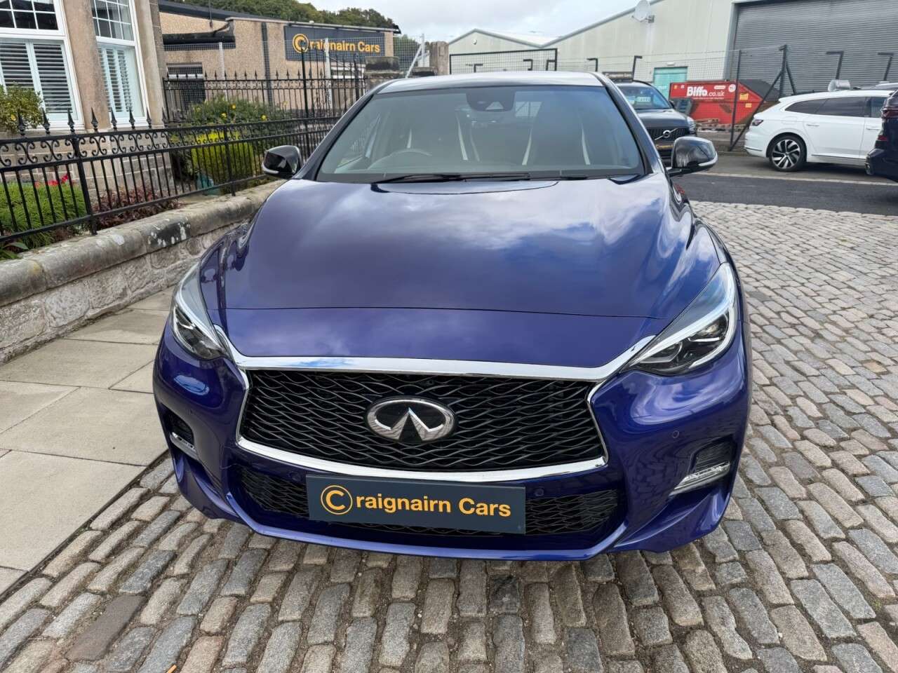 2019 INFINITI Q30 2019 INFINITI Q30