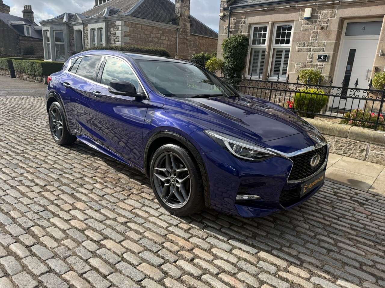 2019 INFINITI Q30 2019 INFINITI Q30
