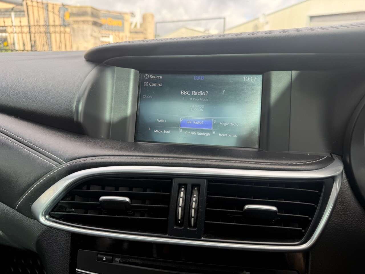 2019 INFINITI Q30 2019 INFINITI Q30