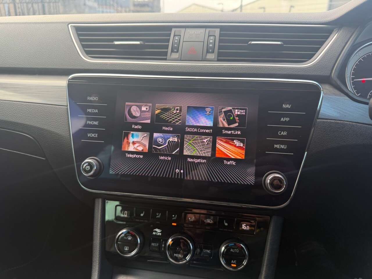 2020 SKODA SUPERB 2020 SKODA SUPERB