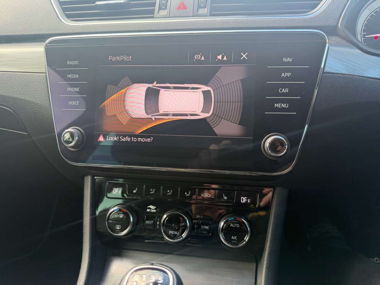 2020 SKODA SUPERB 2020 SKODA SUPERB
