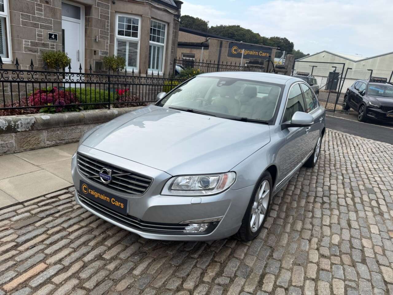 A 2014 VOLVO S80 2.0 D4 SE Lux Saloon 4dr Diesel Geartronic Euro 6 (s/s) (181 ps) A 2014 VOLVO S80 2.0 D4 SE Lux Saloon 4dr Diesel Geartronic Euro 6 (s/s) (181 ps)