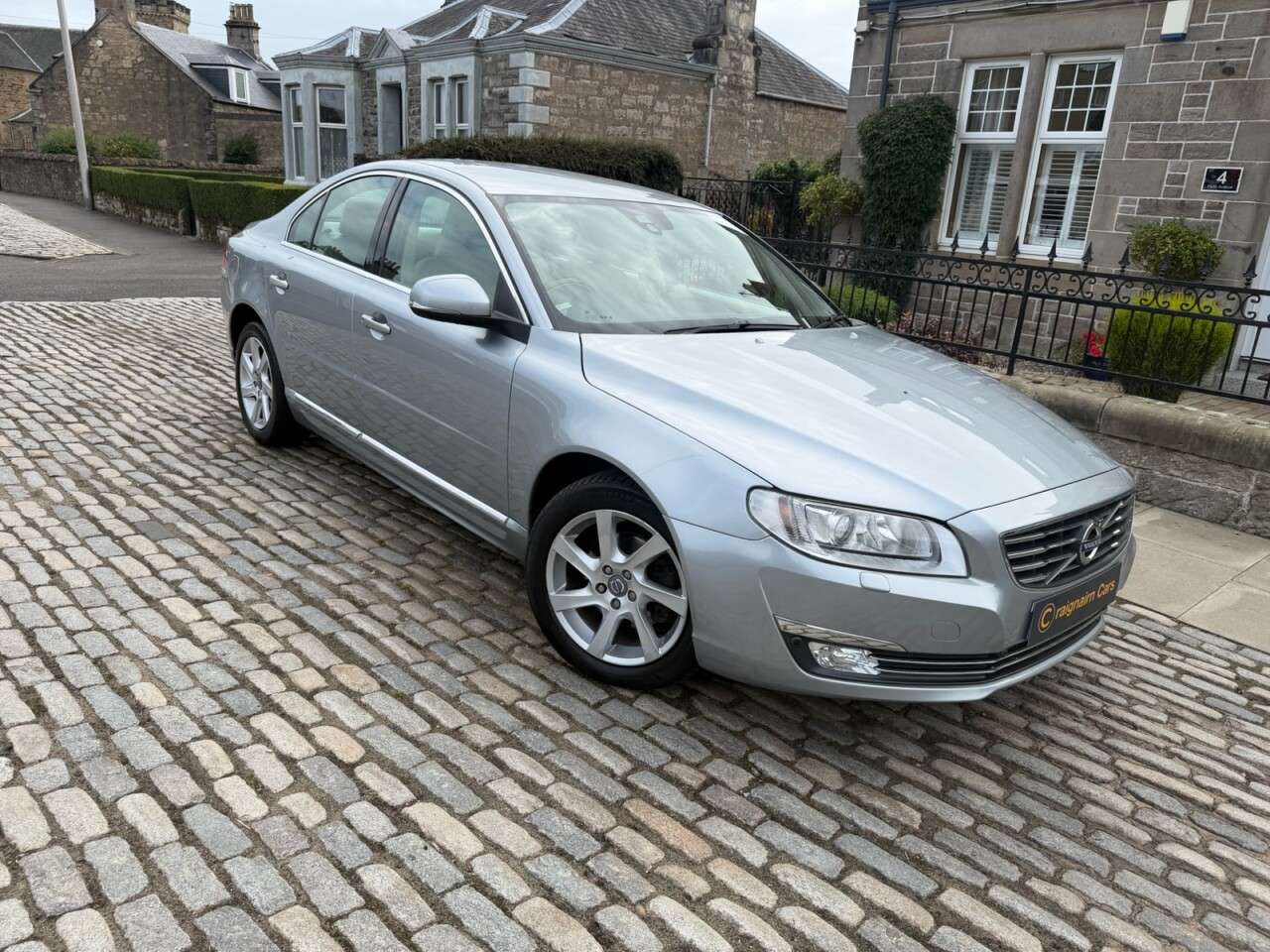 A 2014 VOLVO S80 2.0 D4 SE Lux Saloon 4dr Diesel Geartronic Euro 6 (s/s) (181 ps) A 2014 VOLVO S80 2.0 D4 SE Lux Saloon 4dr Diesel Geartronic Euro 6 (s/s) (181 ps)
