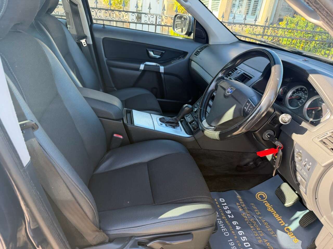 A 2012 VOLVO XC90 2.4 D5 ES SUV 5dr Diesel Geartronic 4WD Euro 5 (200 ps) A 2012 VOLVO XC90 2.4 D5 ES SUV 5dr Diesel Geartronic 4WD Euro 5 (200 ps)