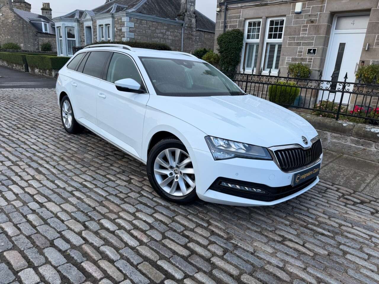 A 2021 SKODA SUPERB 1.5 TSI ACT SE Technology Estate 5dr Petrol Manual Euro 6 (s/s) (150 ps) A 2021 SKODA SUPERB 1.5 TSI ACT SE Technology Estate 5dr Petrol Manual Euro 6 (s/s) (150 ps)