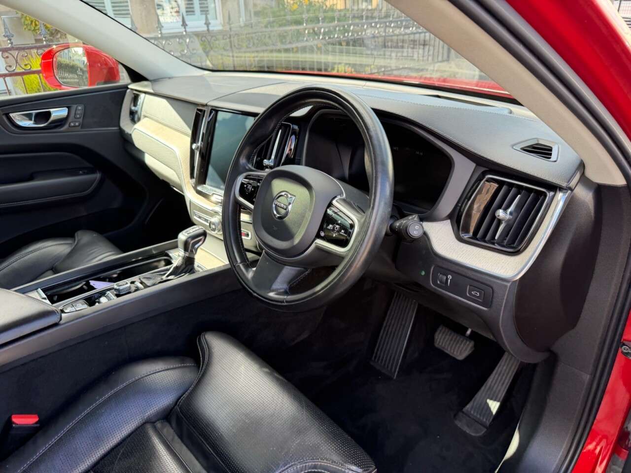 2019 VOLVO XC60 2019 VOLVO XC60
