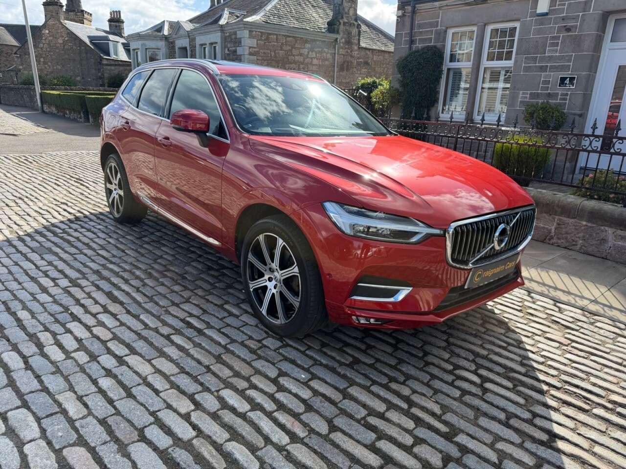 A 2019 VOLVO XC60 2.0 D5 PowerPulse Inscription Pro SUV 5dr Diesel Auto AWD Euro 6 (s/s) (235 A 2019 VOLVO XC60 2.0 D5 PowerPulse Inscription Pro SUV 5dr Diesel Auto AWD Euro 6 (s/s) (235