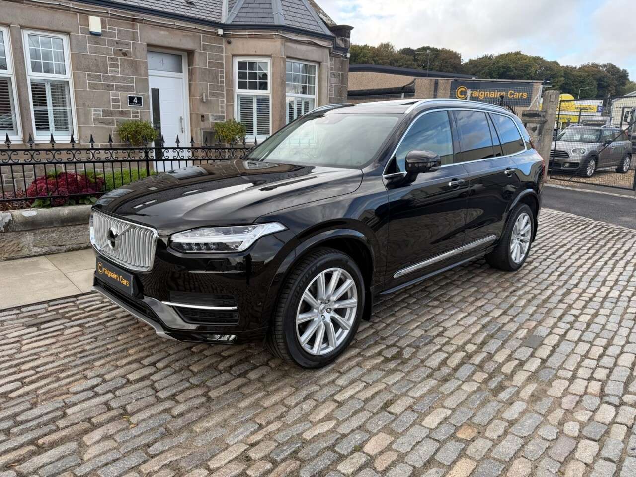 A 2018 VOLVO XC90 2.0 D5 PowerPulse Inscription SUV 5dr Diesel Auto 4WD Euro 6 (s/s) (235 ps) A 2018 VOLVO XC90 2.0 D5 PowerPulse Inscription SUV 5dr Diesel Auto 4WD Euro 6 (s/s) (235 ps)