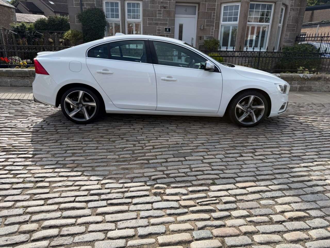 2015 VOLVO S60 2015 VOLVO S60