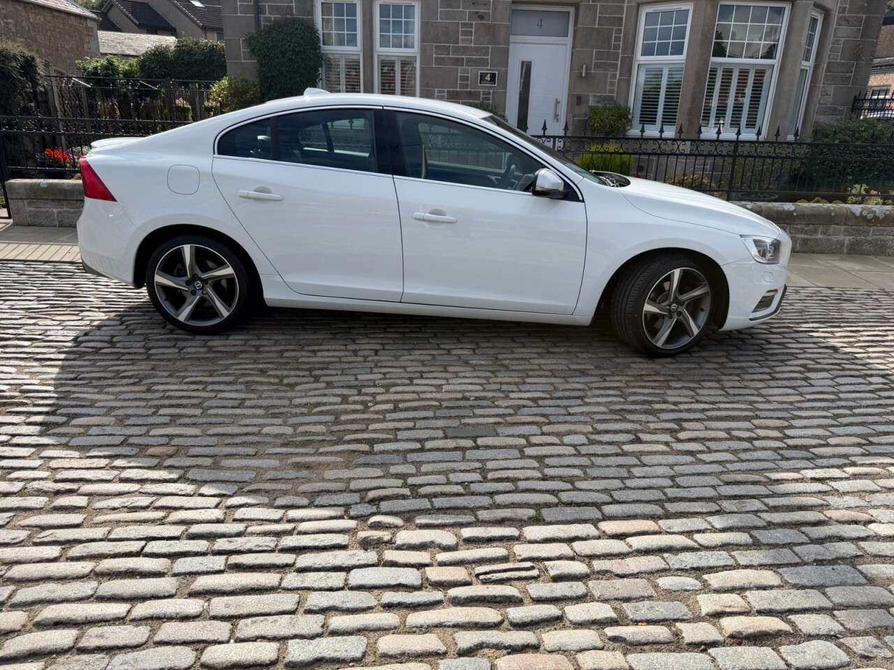 2015 VOLVO S60 2015 VOLVO S60