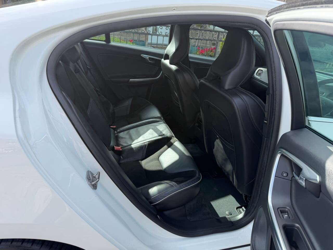 2015 VOLVO S60 2015 VOLVO S60