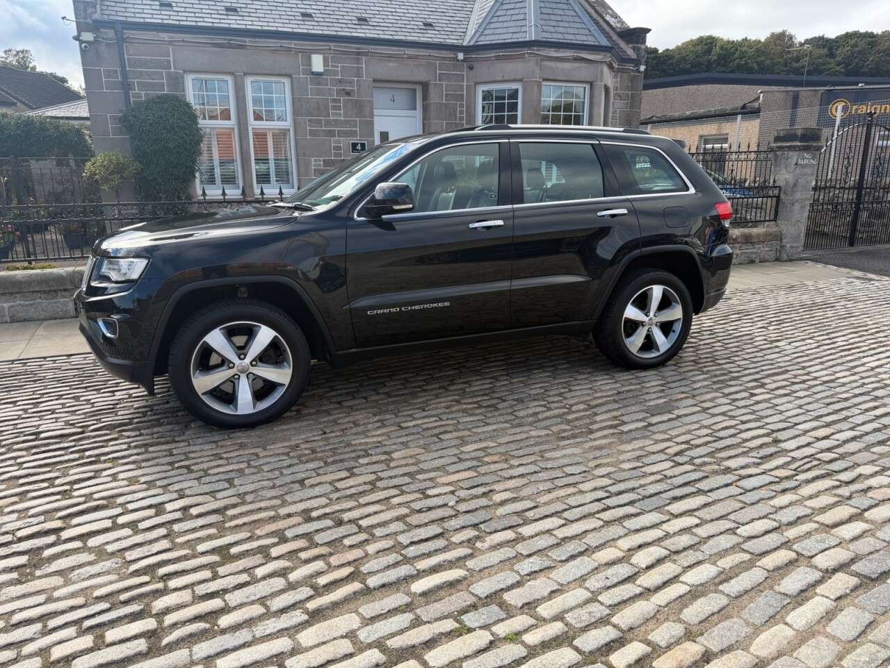 2017 JEEP GRAND CHEROKEE 2017 JEEP GRAND CHEROKEE