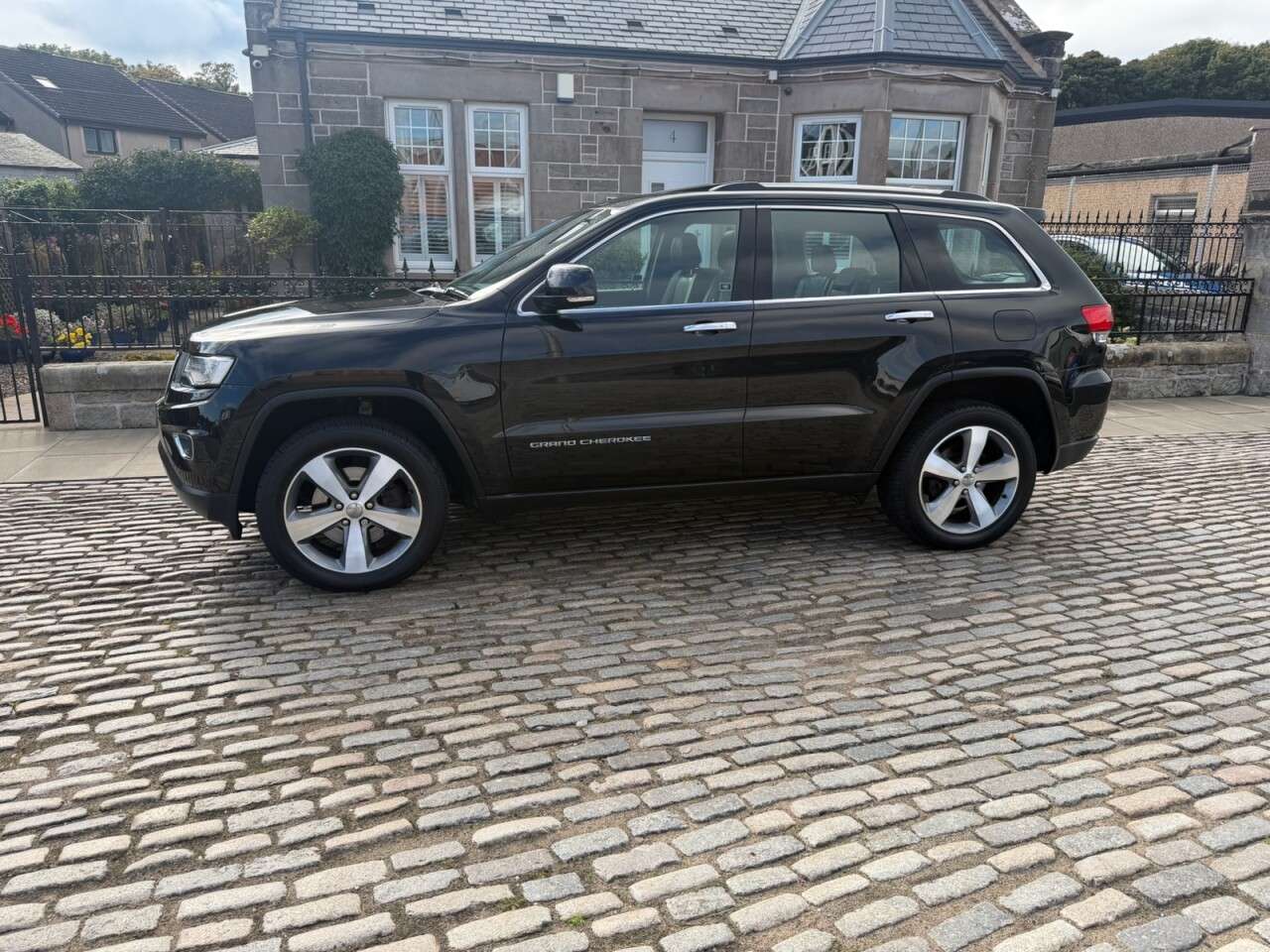 2017 JEEP GRAND CHEROKEE 2017 JEEP GRAND CHEROKEE