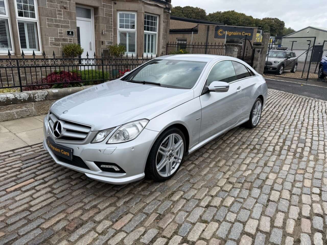 A 2009 MERCEDES-BENZ E CLASS 3.0 E350 CDI V6 BlueEfficiency Sport Coupe 2dr Diesel G-Tronic Euro 5 (231 A 2009 MERCEDES-BENZ E CLASS 3.0 E350 CDI V6 BlueEfficiency Sport Coupe 2dr Diesel G-Tronic Euro 5 (231