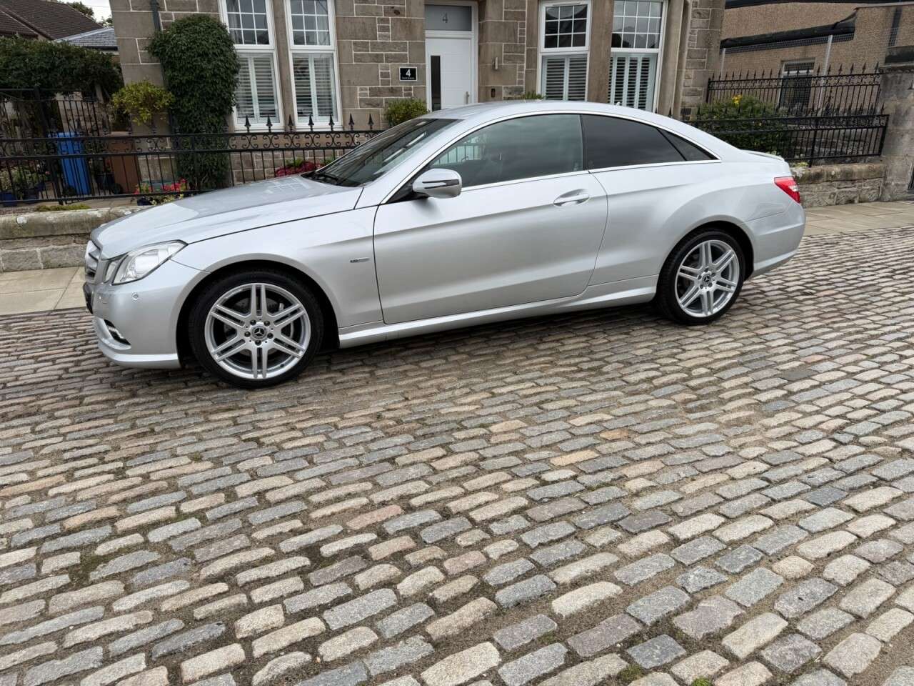 2009 MERCEDES-BENZ E CLASS 2009 MERCEDES-BENZ E CLASS