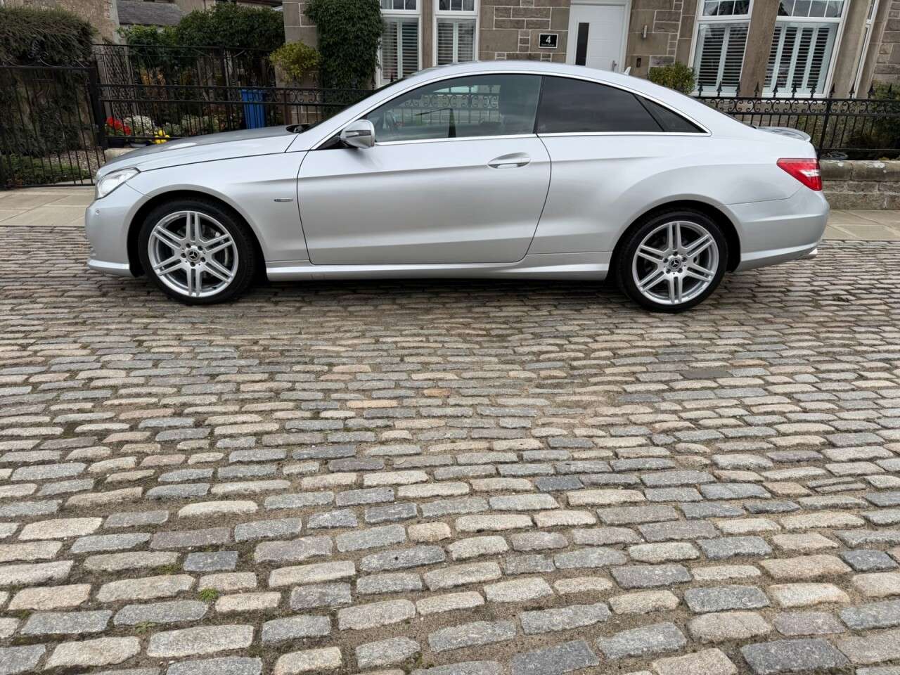 2009 MERCEDES-BENZ E CLASS 2009 MERCEDES-BENZ E CLASS