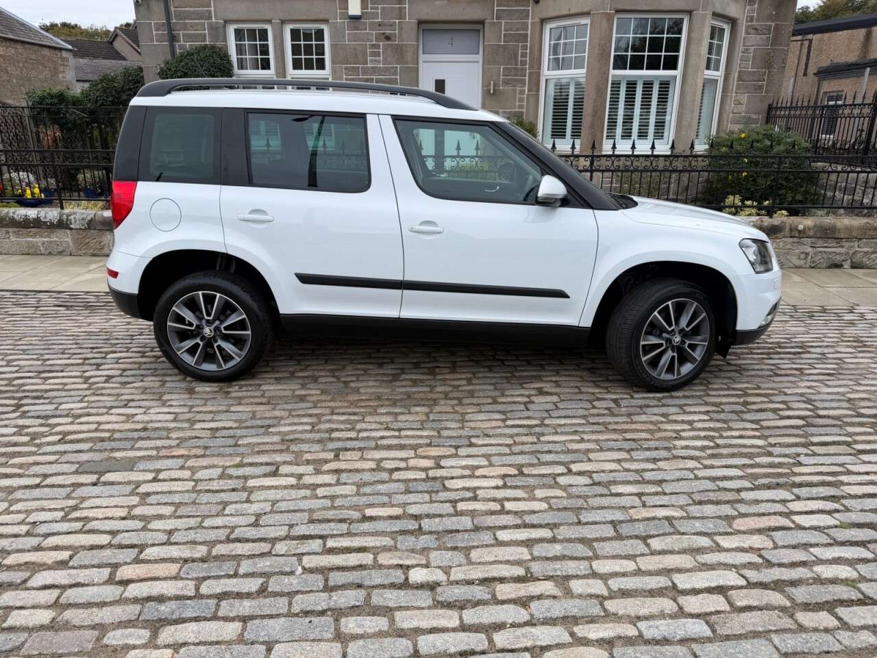 2017 SKODA YETI 2017 SKODA YETI