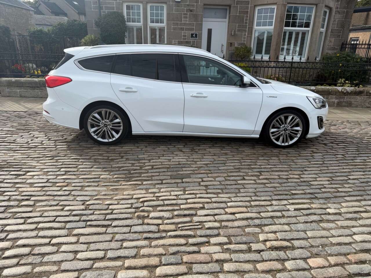 A 2019 FORD FOCUS 2.0 EcoBlue Vignale Estate 5dr Diesel Manual Euro 6 (s/s) (150 ps) A 2019 FORD FOCUS 2.0 EcoBlue Vignale Estate 5dr Diesel Manual Euro 6 (s/s) (150 ps)