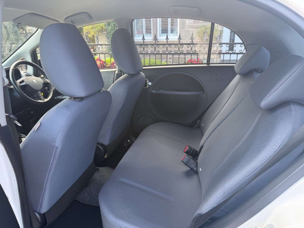2016 PEUGEOT ION 2016 PEUGEOT ION