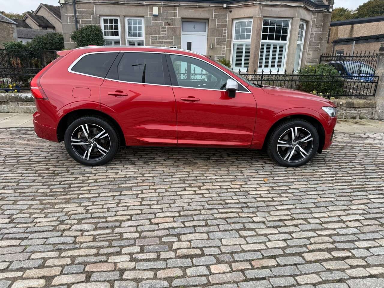 2019 VOLVO XC60 2019 VOLVO XC60