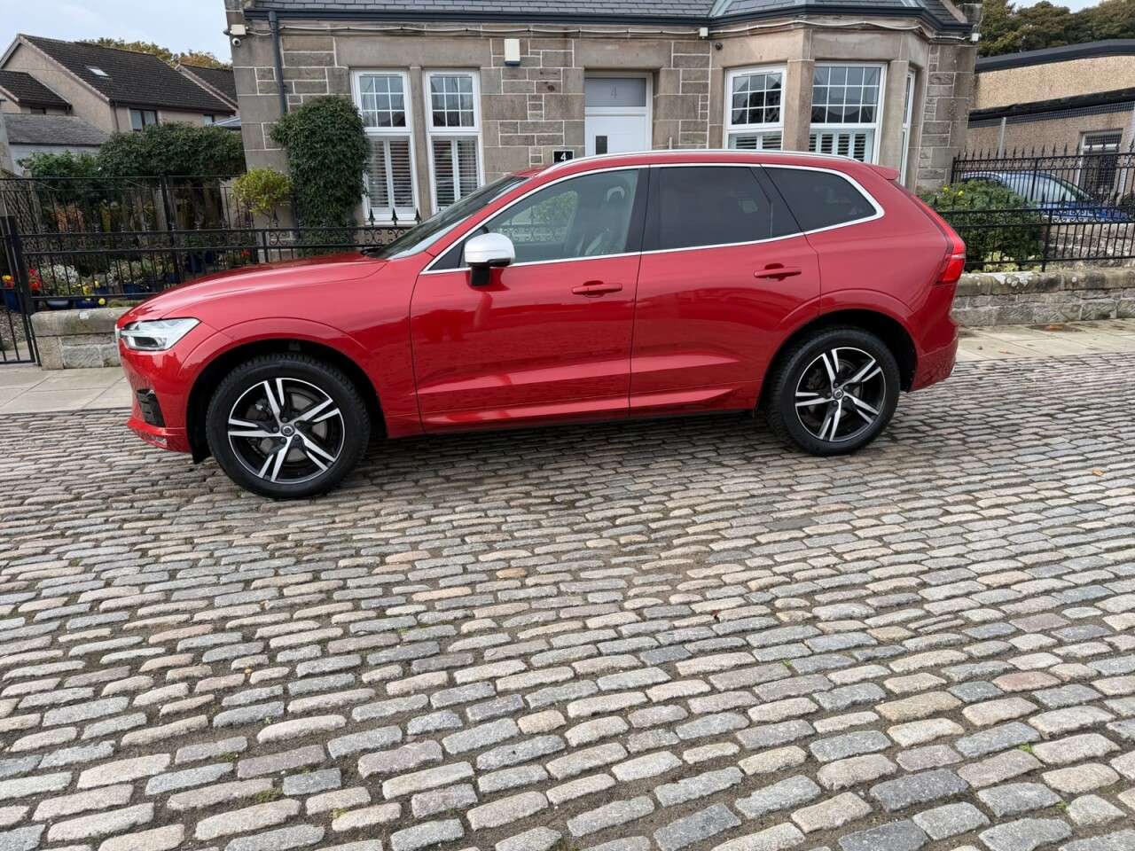 2019 VOLVO XC60 2019 VOLVO XC60