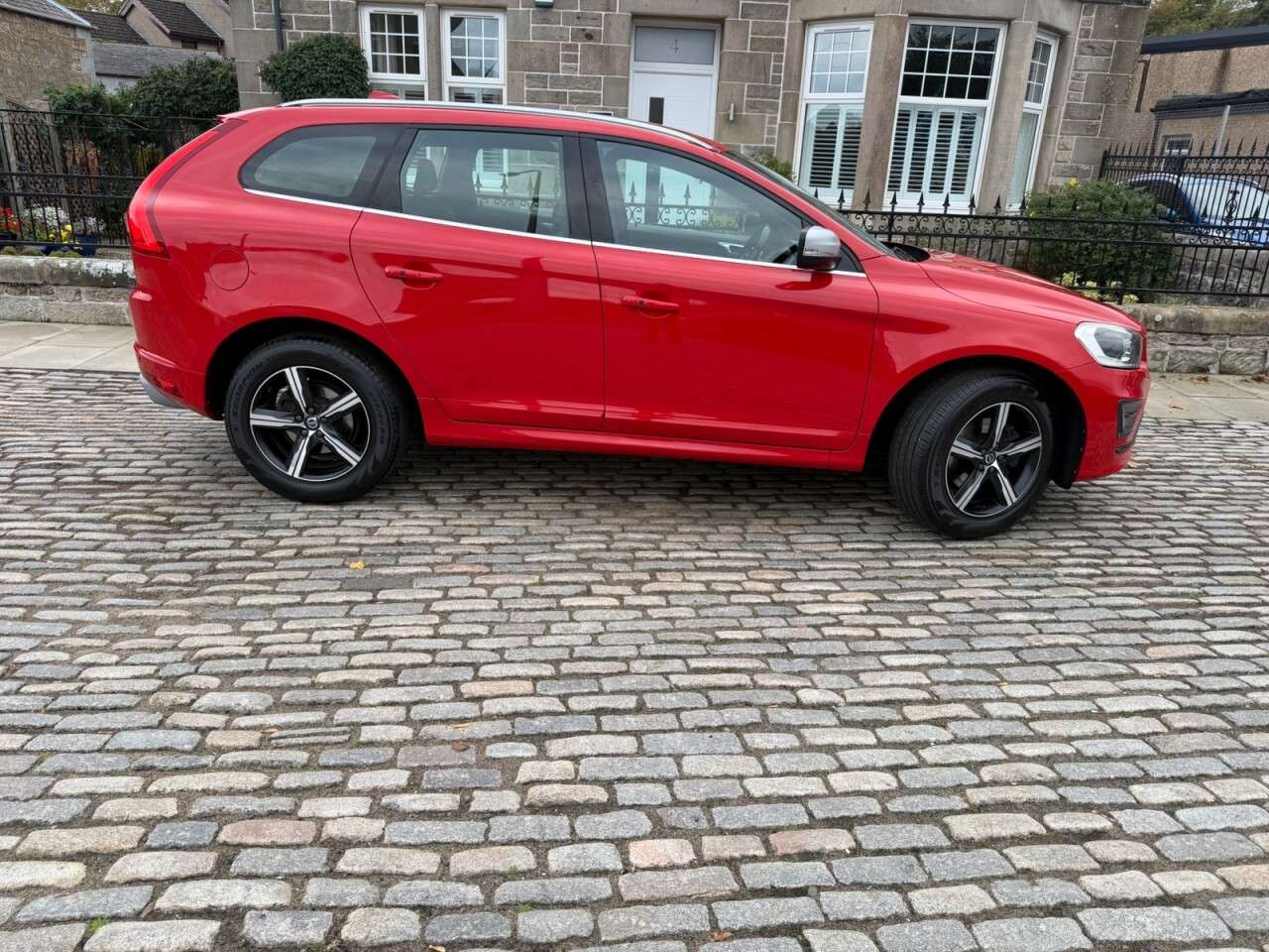 2016 VOLVO XC60 2016 VOLVO XC60