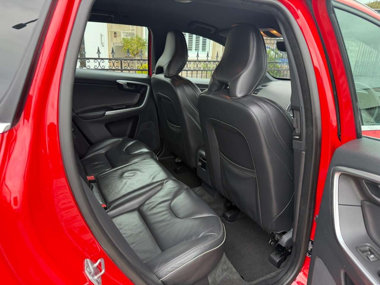 2016 VOLVO XC60 2016 VOLVO XC60