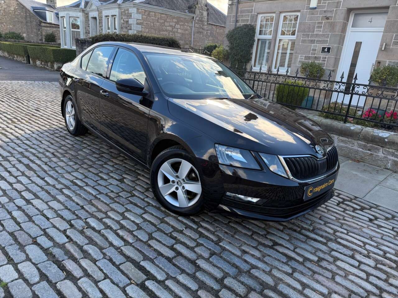 A 2019 SKODA OCTAVIA 1.6 TDI SE Hatchback 5dr Diesel DSG Euro 6 (s/s) (115 ps) A 2019 SKODA OCTAVIA 1.6 TDI SE Hatchback 5dr Diesel DSG Euro 6 (s/s) (115 ps)