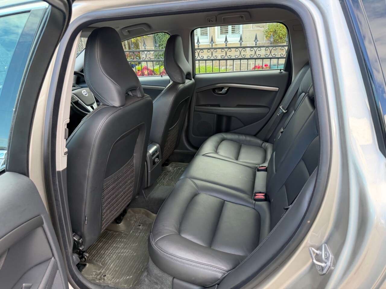 2015 VOLVO XC70 2015 VOLVO XC70