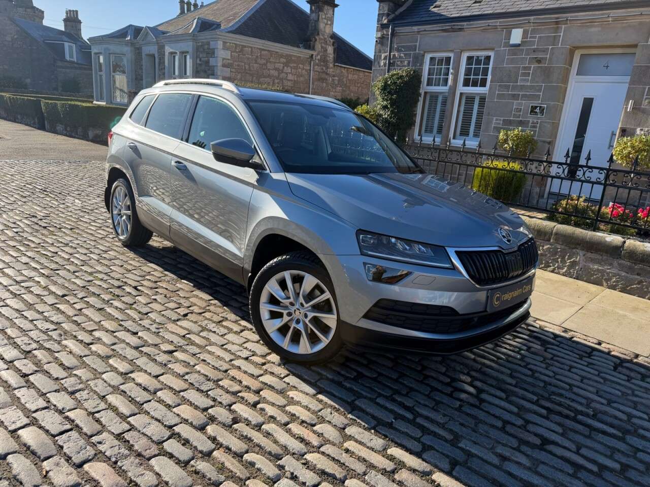 A 2018 SKODA KAROQ 1.5 TSI SE L SUV 5dr Petrol Manual Euro 6 (s/s) (150 ps) A 2018 SKODA KAROQ 1.5 TSI SE L SUV 5dr Petrol Manual Euro 6 (s/s) (150 ps)