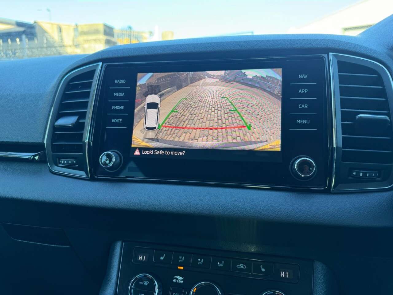 2018 SKODA KAROQ 2018 SKODA KAROQ