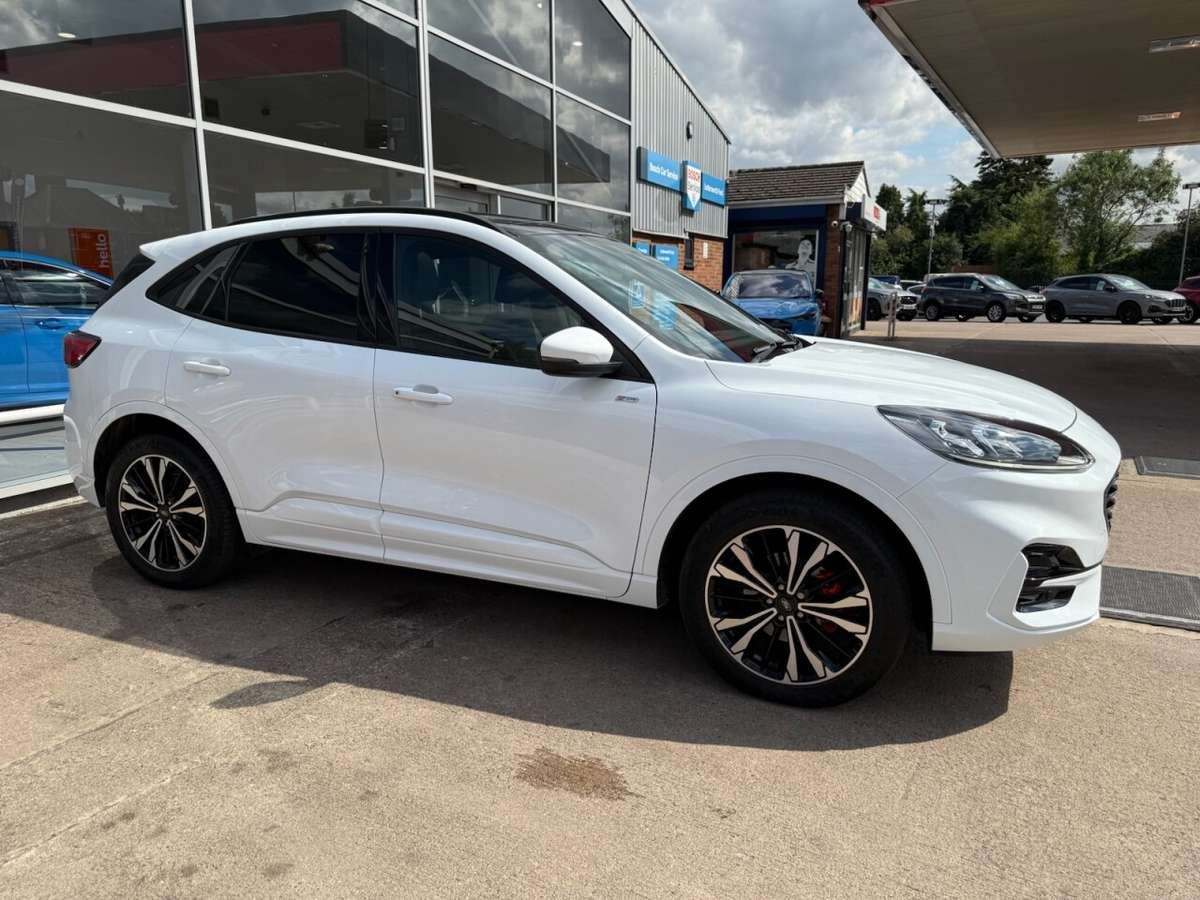 Check out this Ford Kuga 2022 Hybrid Electric Automatic