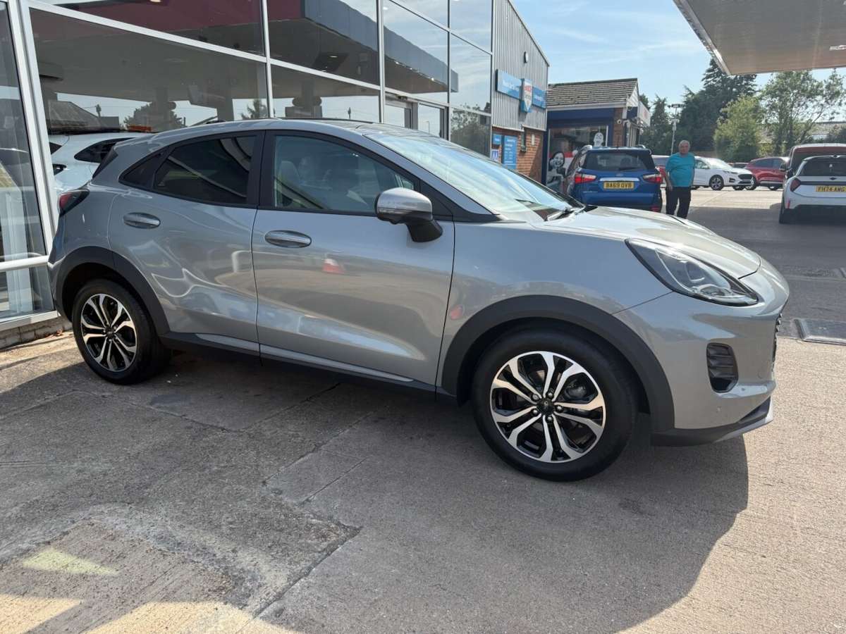 Check out this Ford Puma 2024 Hybrid Electric Manual