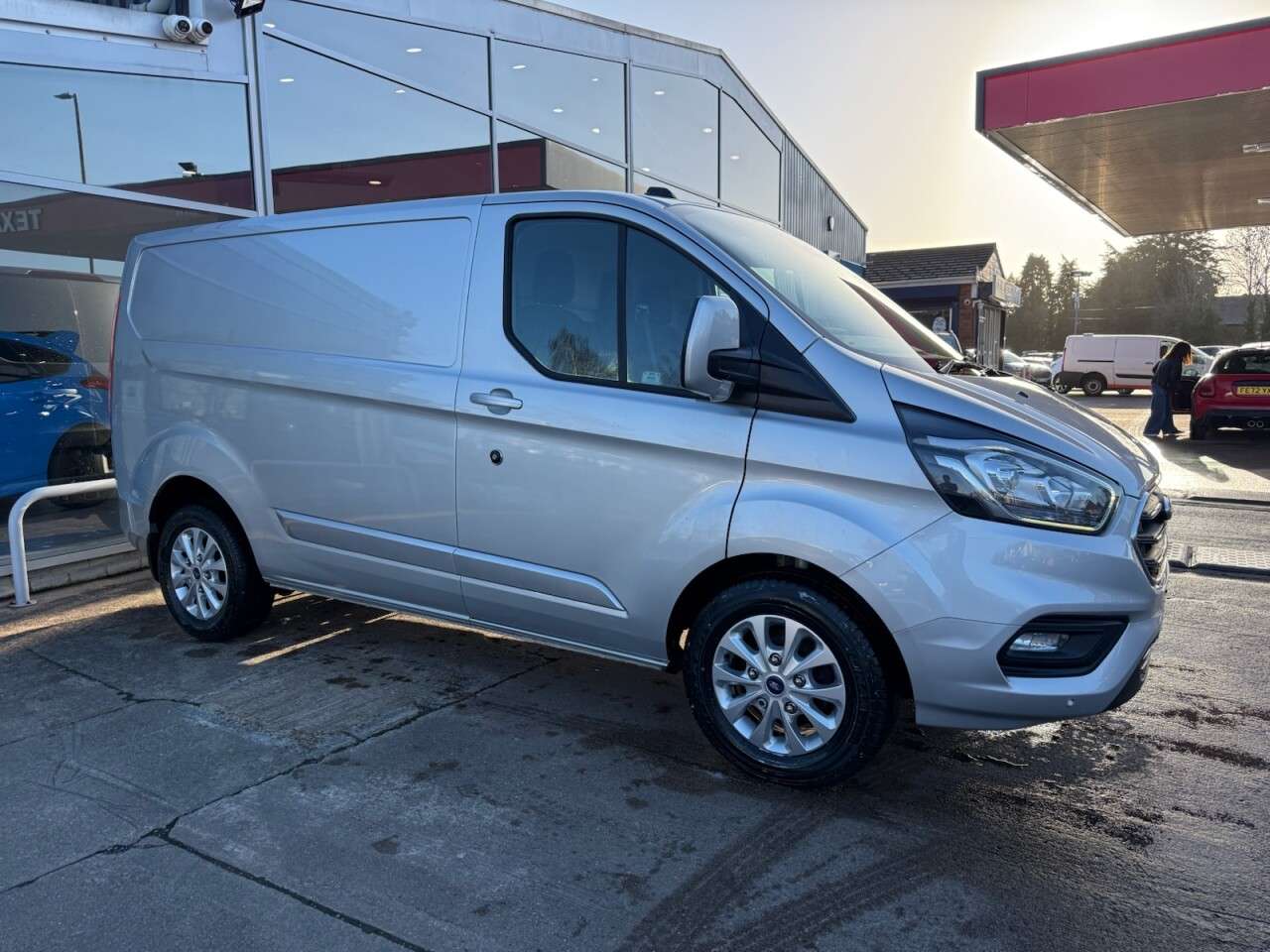 A 2020 FORD TRANSIT CUSTOM 2.0 340 EcoBlue Limited Panel Van 5dr Diesel Manual L1 H1 Euro 6 (130 ps) A 2020 FORD TRANSIT CUSTOM 2.0 340 EcoBlue Limited Panel Van 5dr Diesel Manual L1 H1 Euro 6 (130 ps)